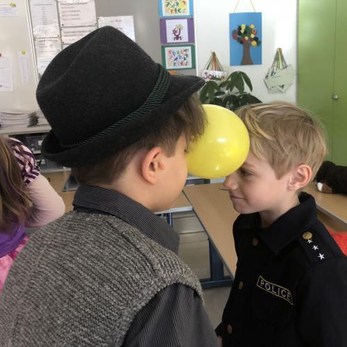 Luftballon-Tanz