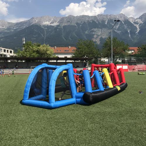 aufblasbarer Fußballkäfig