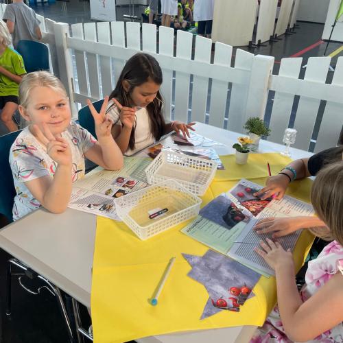 Station Tourismus; Aufgaben im Restaurant kennenlernen