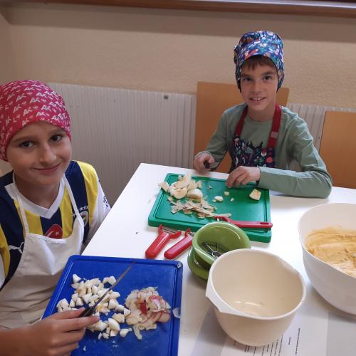 Wir backen einen Kuchen