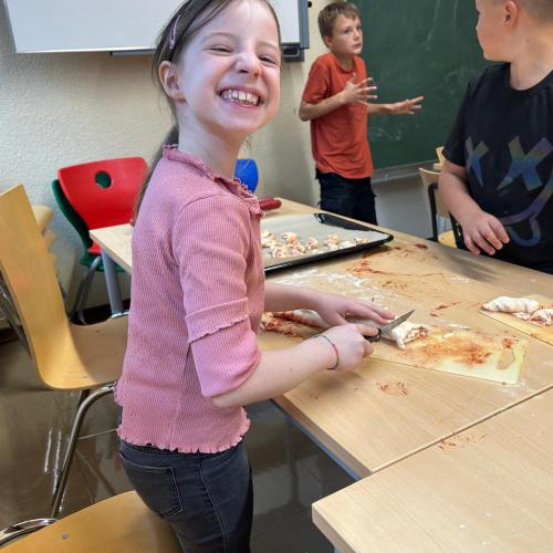 Kinder beim Kochen
