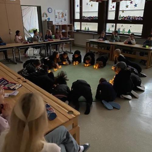 Lichtertanz der 3a Klasse